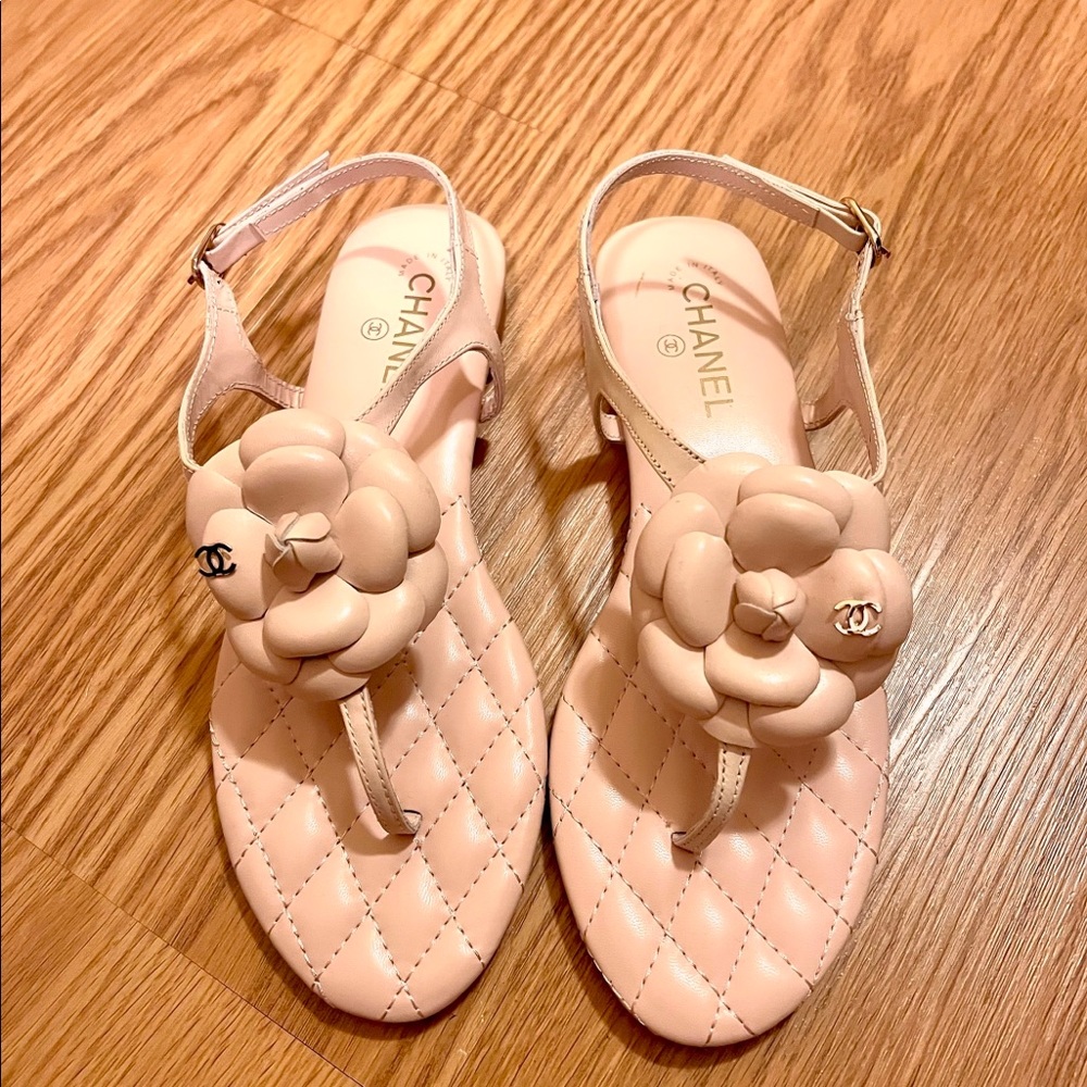 Chanel rose petal sandals (NEW)